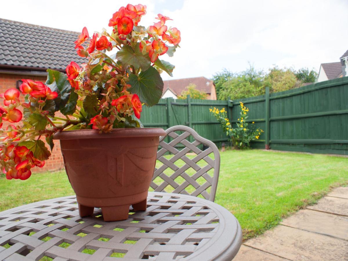 East Midland House Free Private Parking Fast Wifi Smart Tv With Garden Villa Kettering Exteriör bild
